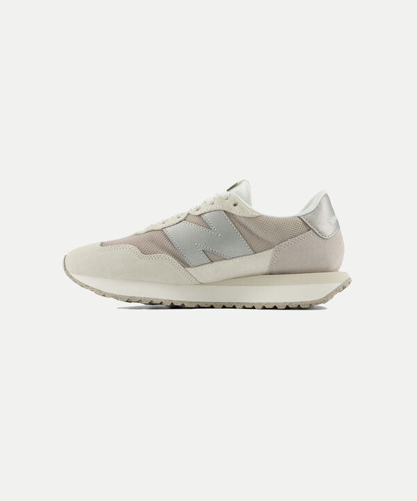 Tenis New Balance Para Mujer Crema